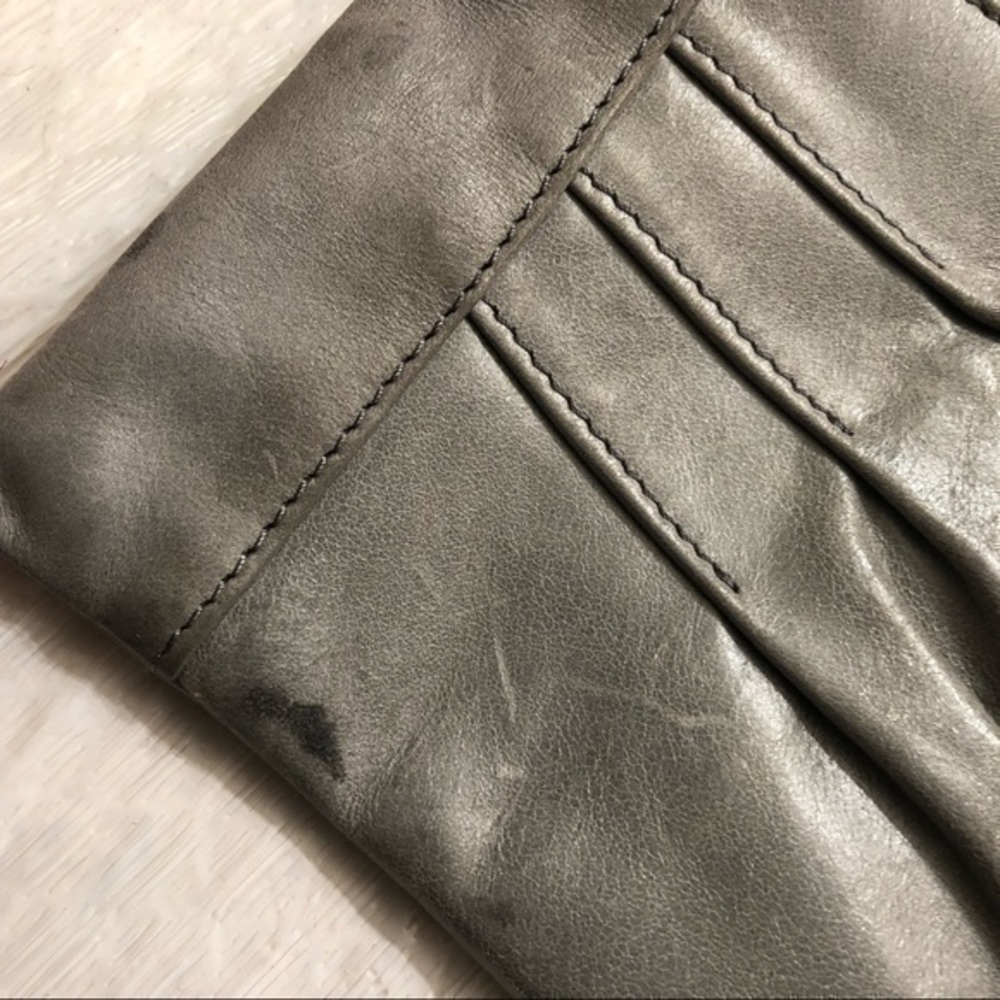 Hobo gray leather wristlet clutch bag - Picture 12 of 12